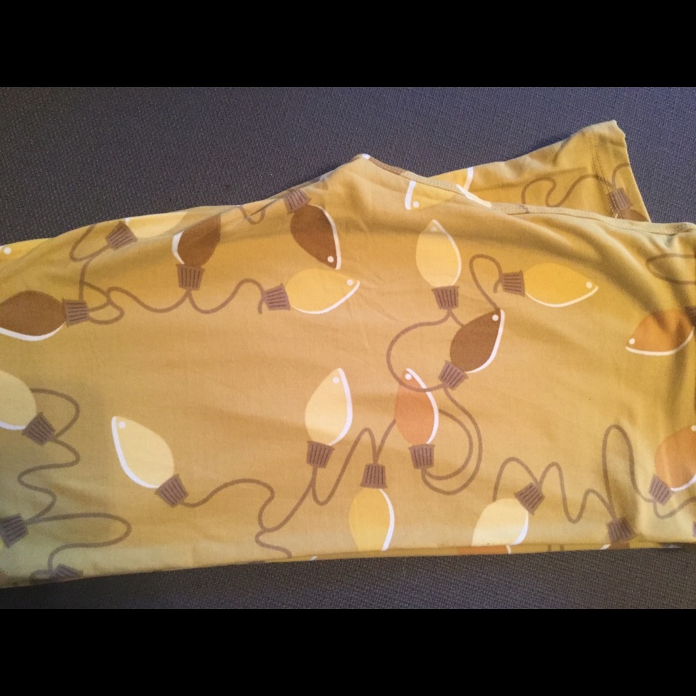 LuLaRoe OS Christmas light bulbs leggings